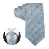 गुलाबी रेशमी टाई